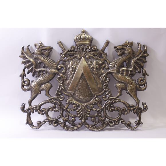 Vintage, Royal Crest, Dragons, Shield and Swords, Wall Hanging, ~ 251107-WH D-2 - Picture 1 of 7